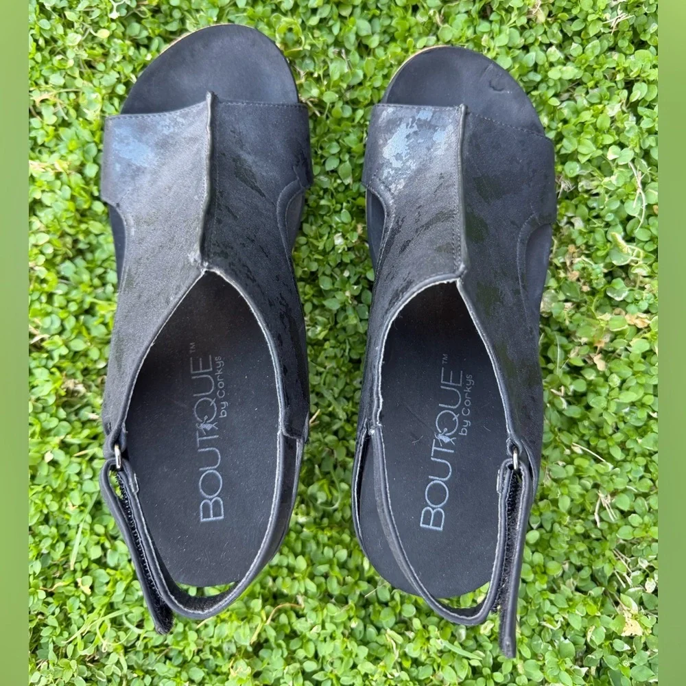 Corkys Carley Black Wedge Sandals Sz-7.‎ V
